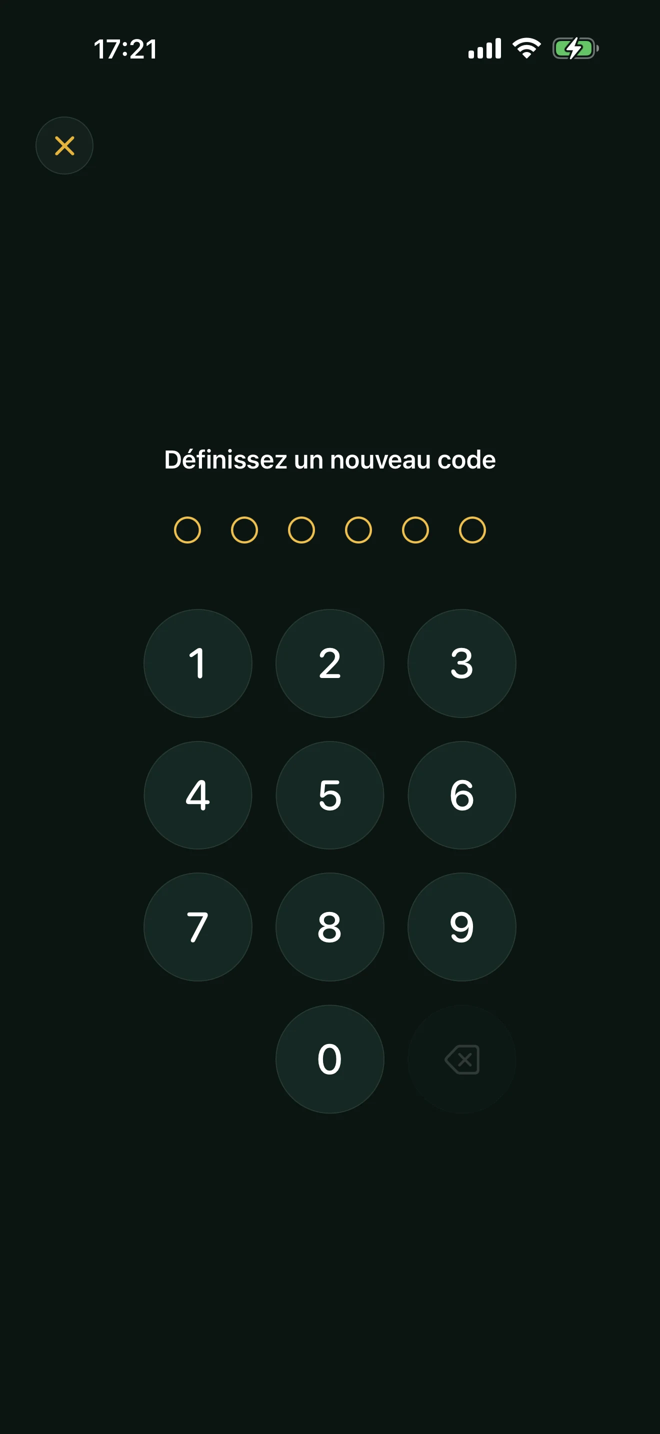 Le verrouillage d'Alyacir : l'écran de définition d'un code à six chiffres avec son pavé numérique.